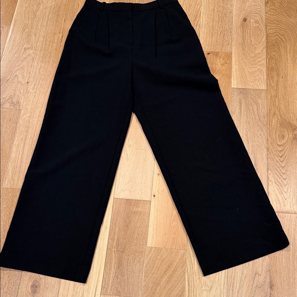 Open edit Wide-Leg black Trousers size 6‎